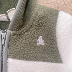 baby gap 0-3month ロンパース　フード付き フリースの画像