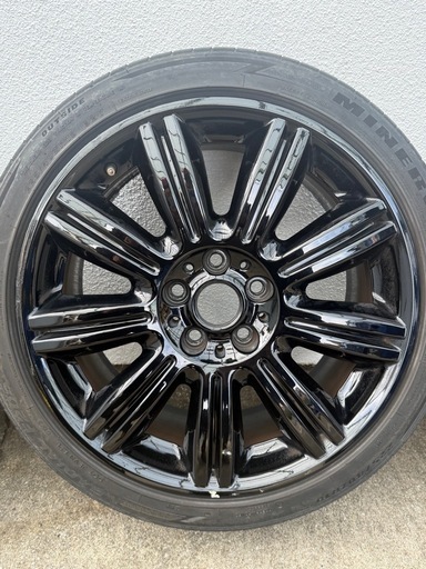 希少 MINI F54  18インチホイールタイヤセット