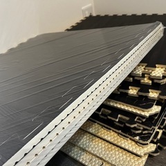 ジョイントマット　タイルカーペット　クッションフロア　　木目　ダークウッドの画像