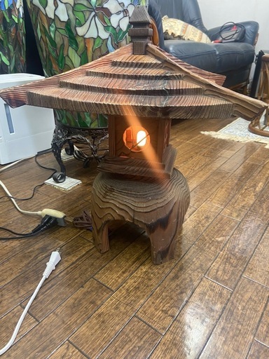 焼杉木製灯籠 (ほっと) つくばの照明器具の中古あげます・譲ります