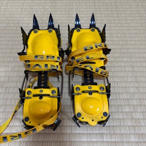 登山靴用セミワンタッチアイゼン　
グリベル　　エアマチックエボ