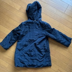 ネイビージャンパー110センチの画像