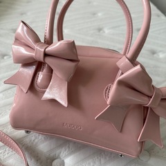 ピンク リボン バッグの画像