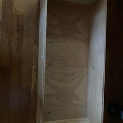 近日処分 古い木の衣装入れの画像