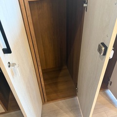 木製ロッカー、キャビネット、鍵付き
の画像