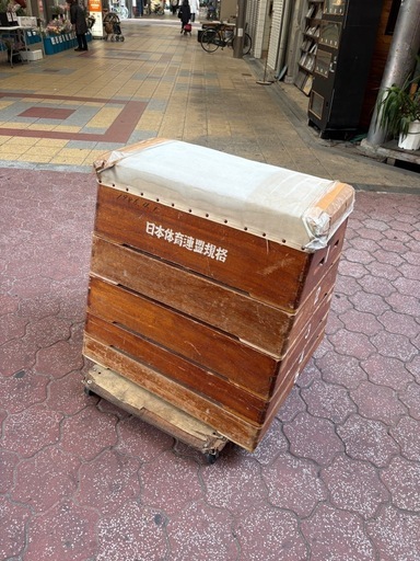５段跳び箱　約幅36×82高さ80cm