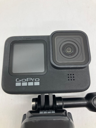 【トレファク足立扇店】GoPro 9 BLACK ｸﾞﾘｯﾌﾟ･充電器･USBｹｰﾌﾞﾙ付 ﾊﾞｯﾃﾘｰ3個付