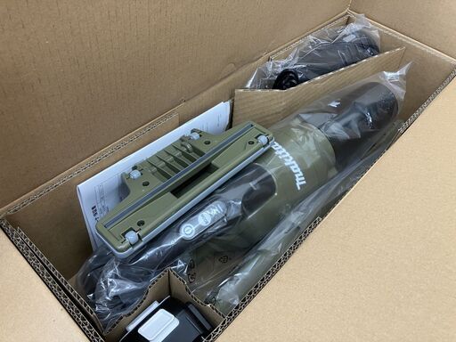 【SIW】makita マキタ オリーブ CL286FDRFO 18V充電式クリーナー バッテリー1個、充電器付き【未使用品】