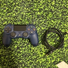 PS4 CUH2200A本体とソフト7枚＋おまけの画像