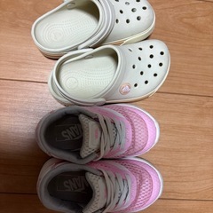 子ども靴、ブーツ、サンダル
の画像