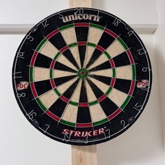 ハードダーツ自作スタンド付きの画像