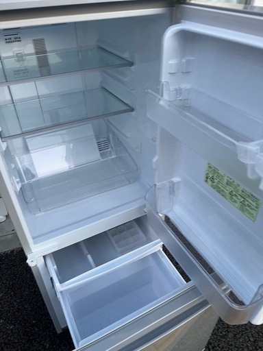 冷蔵庫シャープ2019年137L右開き1人暮らし用　仙台市内無料配達