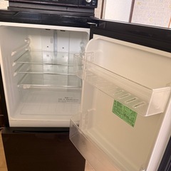 冷蔵庫とオーブンレンジの画像