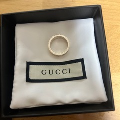 GUCCIリングの画像