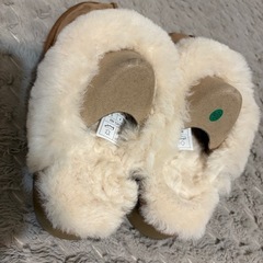 【極美品】厚底 ムートンサンダル スリッパ キャメル 23cm (US6)の画像