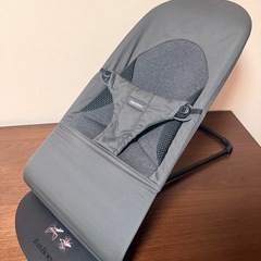 【極美品】BabyBjörn バウンサー ダークグレー 収納バッグ付きの画像