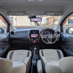 ★最上級！低走行1.9万キロ！ノート【e-パワーメダリスト】360°カメラ！コーナーセンサー！衝突軽減ブレーキ！LEDライト！Bluetooth！の画像