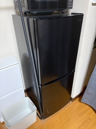 冷蔵庫 142L 冷凍室52L /ブラック 
