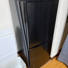冷蔵庫 142L 冷凍室52L /ブラック の画像