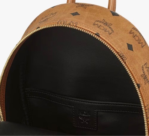 MCM ロゴプリント リュック　サイドスタッズ バックパック - ヴィセトス