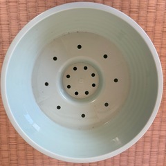 薄緑色の植木鉢 プラスチック製の画像