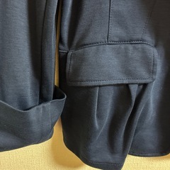 ネイビーカジュアルジャケットの画像