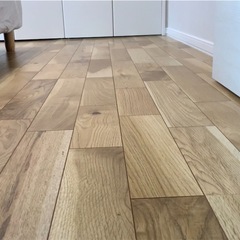 ikutaフローリング　　　の画像