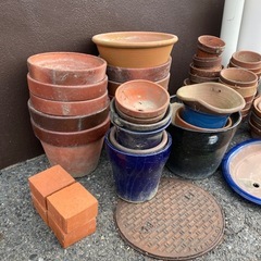 【無料】差し上げます 植木鉢・ミニレンガの画像