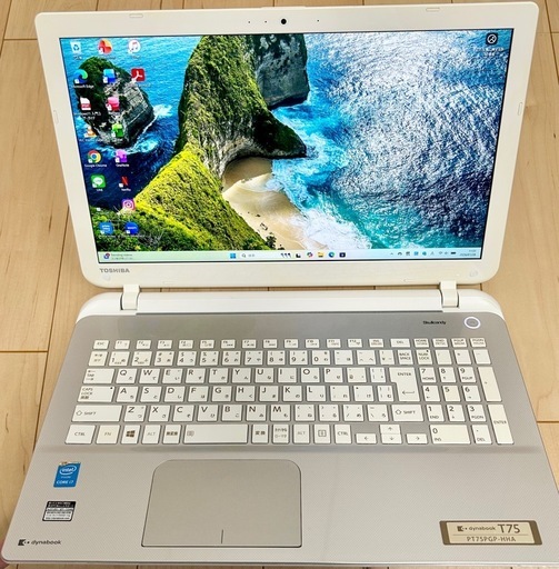 東芝 ダイナブック Corei7 8GBメモリー 500GB 新品SSD ゴールド Office2024 Windows11 フルHD