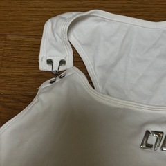 ブラトップ白色の画像