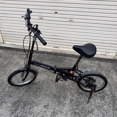 折りたたみ自転車の画像