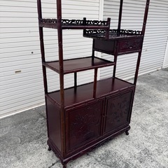 花梨 唐木 飾り棚 茶棚 レトロ 透かし彫り 彫刻 レア 高級の画像