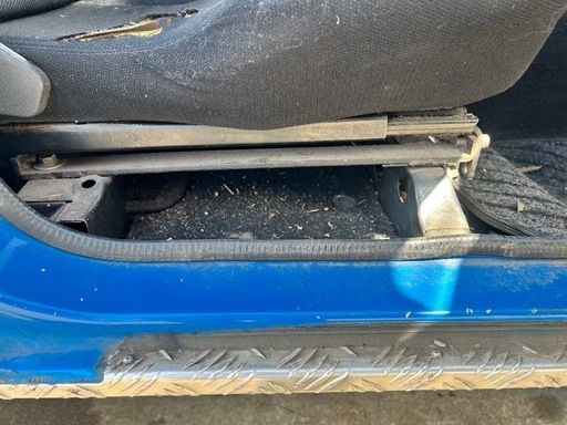 スズキ ジムニー ja11 シート 左右 (バイク) 高崎のパーツの中古