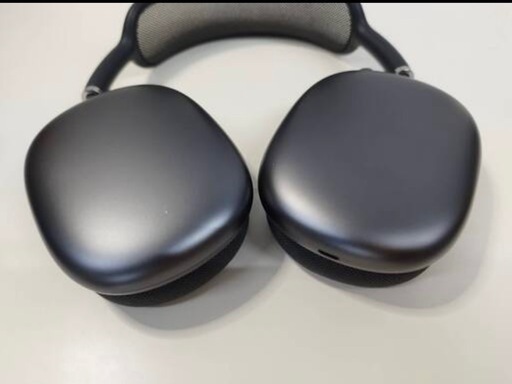 AirPods MAX