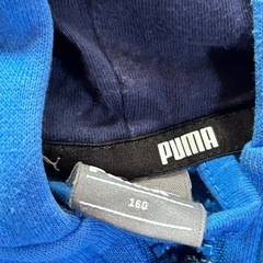 PUMA青色パーカー 子供用の画像