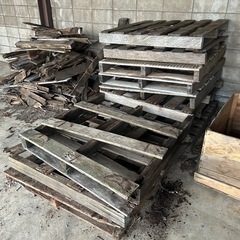  【無料】薪用 木製パレット（腐食あり）の画像