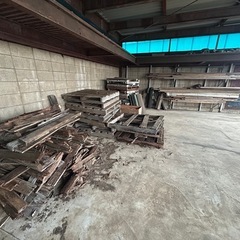  【無料】薪用 木製パレット（腐食あり）の画像