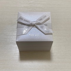 THE KISS シルバーペアネックレスの画像