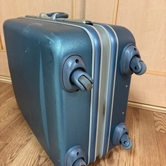 スーツケースAMERICAN TOURISTER 鍵なしの画像