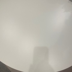 IKEAテーブルDOCKSTAの画像