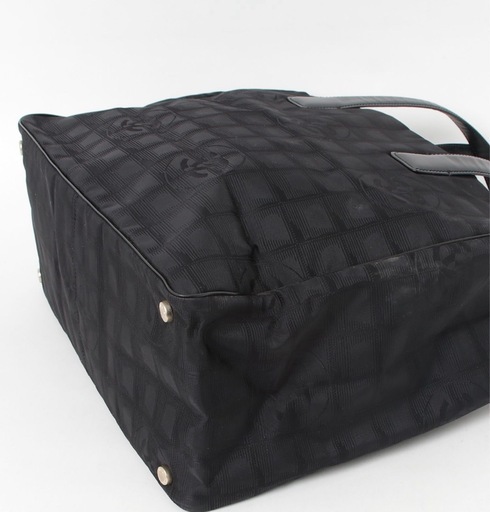 CHANEL　ニュートラベルラインMM トートバッグ
