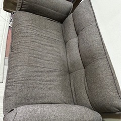  【お譲りします】2人掛けローソファの画像