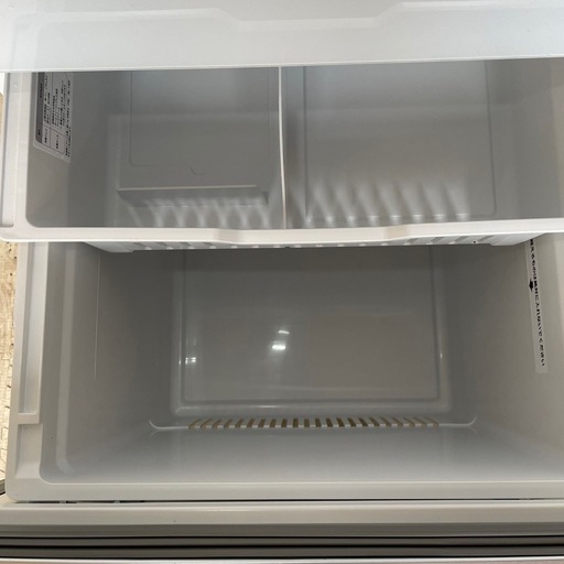 配送設置無料　YAMADA 大型冷蔵庫　319L 最新24年製　大容量