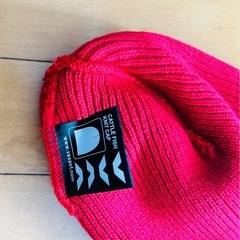 【1/31(土)まで】【ニットキャップ】 VAXPOT ニット帽 赤 レッド 未使用に近いの画像