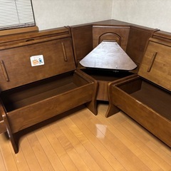 ダイニングテーブルセット　Ｌ字型の画像