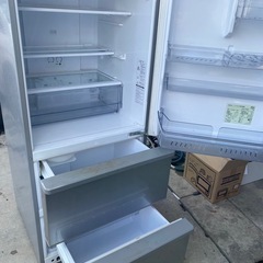 NO B808🌈福岡市内配送設置無料✨🌈冷蔵庫 ブライトシルバー AQR-27M-S [272L /3ドア /右開きタイプ] 2022年の画像