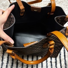ハンドバッグ　セリーヌ風
の画像
