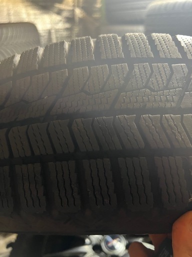 195/65r15 スタッドレスタイヤ とプリウス30、50用アルミホイール4本