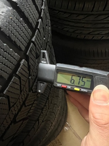 195/65r15 スタッドレスタイヤ とプリウス30、50用アルミホイール4本