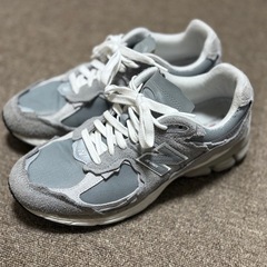 New Balance m2002rdm スウェードの画像
